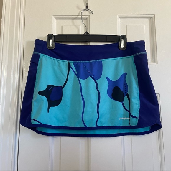 Patagonia Pants - Patagonia Athletic Skort with Shorts in Blue Floral - Medium